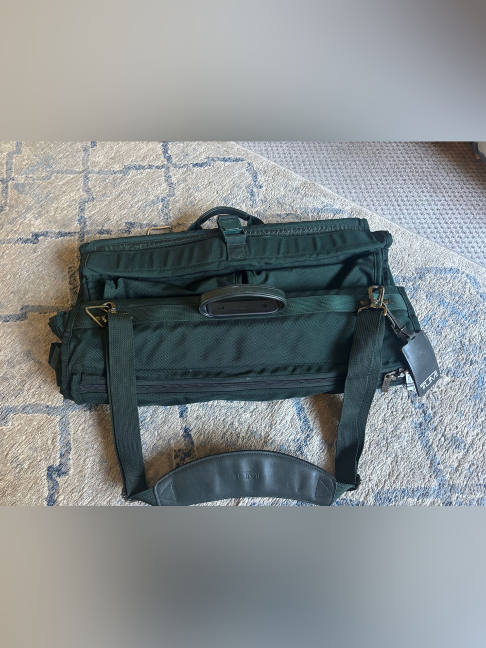 TUMI Green Garment Bag - Travel Organizer - Gem